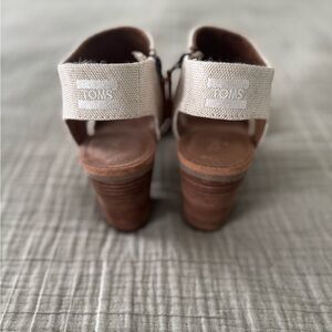 TOMS Women's Tan Wedge Sandals